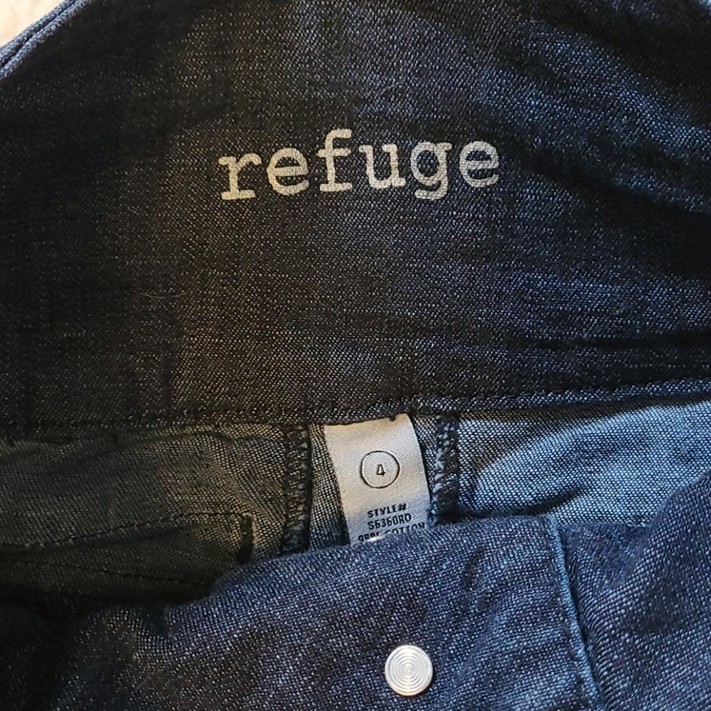B1: Refuge-womens size 4 blue jean shorts - Picture 2 of 3